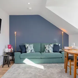 https://capital-east-apartment.belfasthotelsireland.com