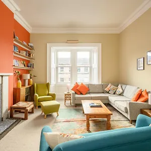 Apartamento 5-br 3-bth Newington - Modern & Spacious, Edimburgo